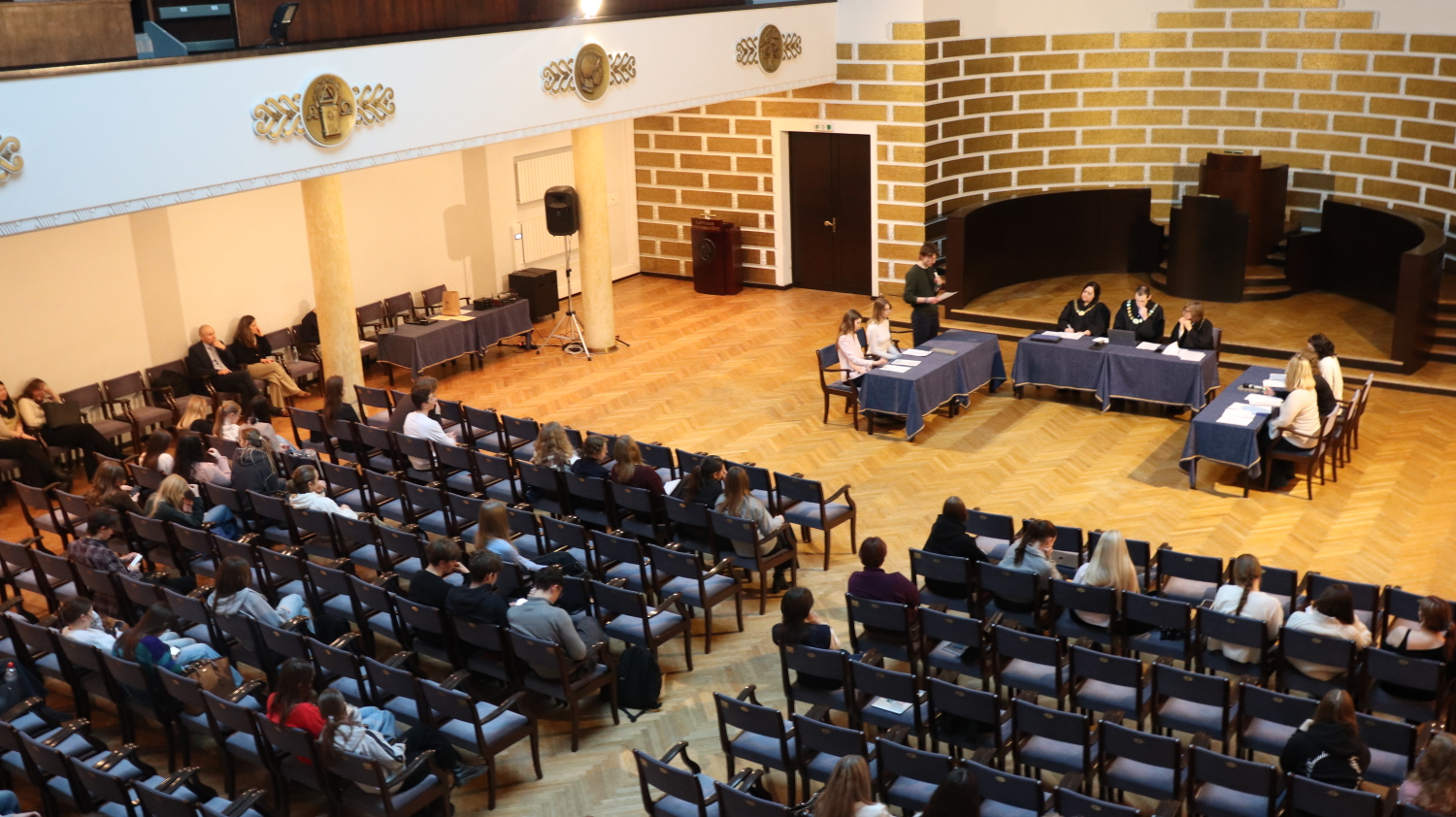 Jauno juristu universitātes nodarbība